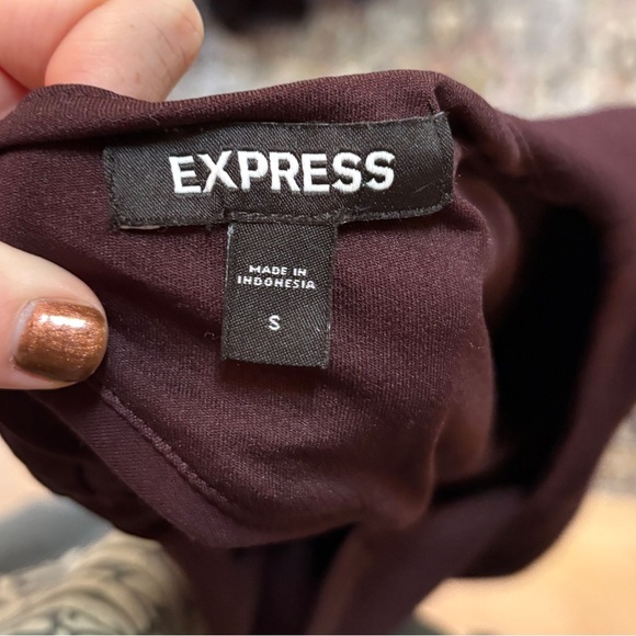Express Women’s Dark Maroon One Sleeve Bodysuit Size Small - Picture 5 of 9